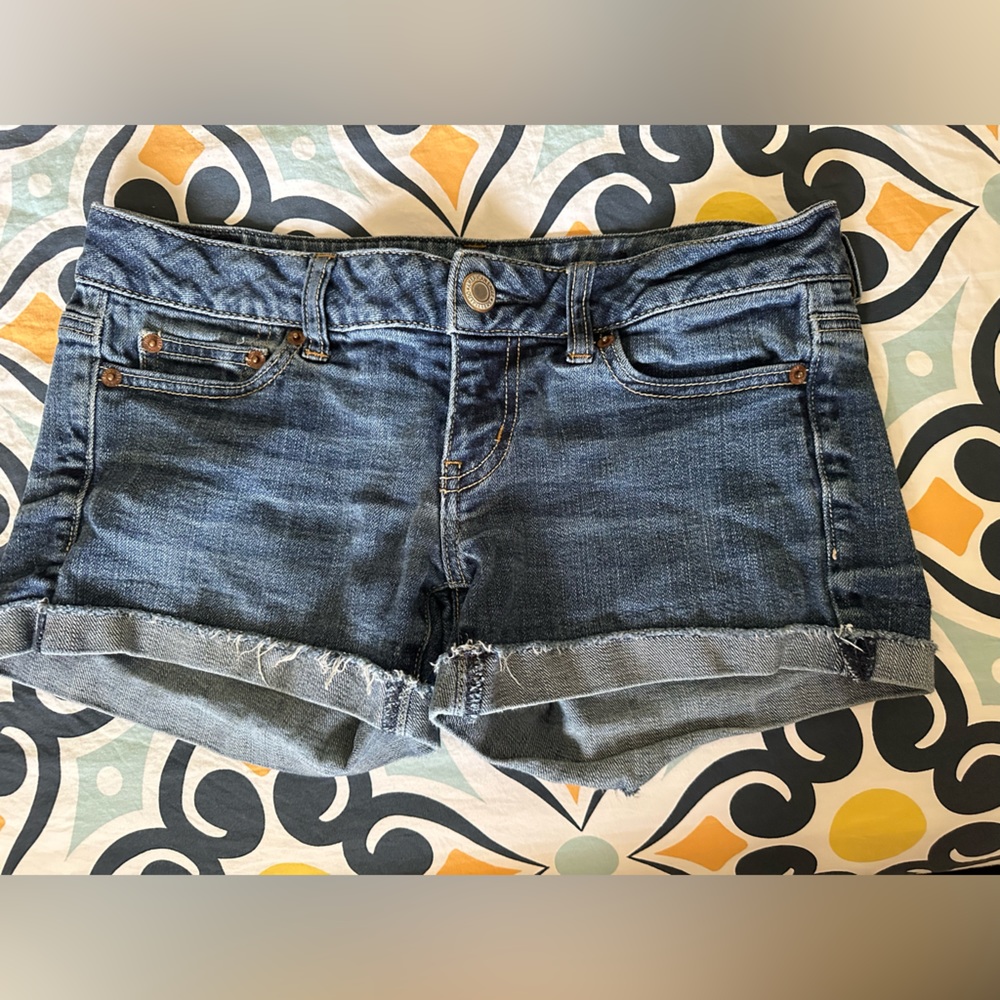 AE shorts